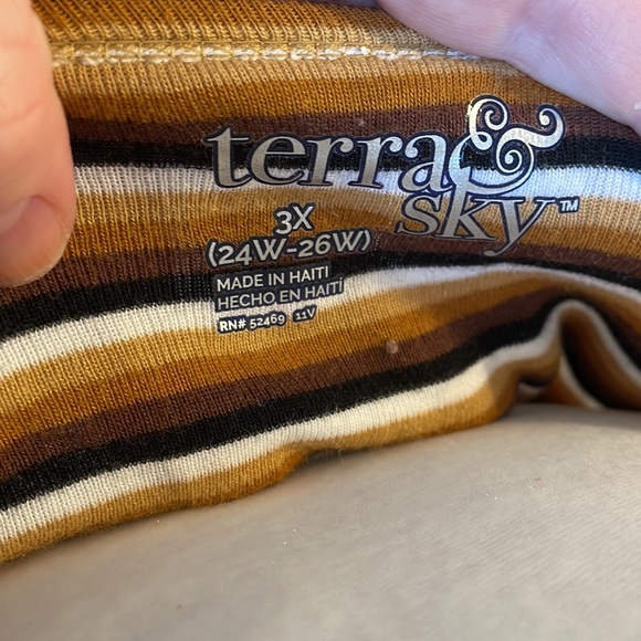 Terra & Sky brown tan and black striped top 3X - Picture 4 of 5